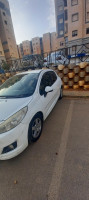 voitures-peugeot-207-2012-misseghine-oran-algerie