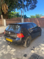 moyenne-berline-volkswagen-golf-4-2000-rouiba-alger-algerie