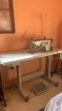 Machine à coudre industriel 