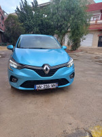 voitures-renault-clio-5-2022-busnisse-sedrata-souk-ahras-algerie