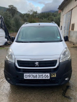 voitures-peugeot-partner-2015-nouveau-bejaia-algerie