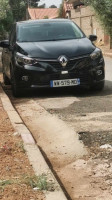 voitures-renault-clio-5-2023-chlef-algerie