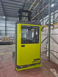 Clark Chariot électrique 1,6T (Mat Rétractable) 2023