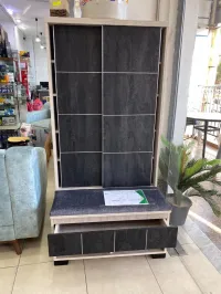 MEUBLE DE CHAUSSEUR AVEC POUF