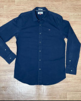 قمصان-chemises-tommy-hilfiger-original-taille-l-slim-جيجل-الجزائر