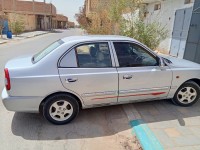 سيارات-hyundai-accent-2013-gls-سيدي-خالد-أولاد-جلال-الجزائر