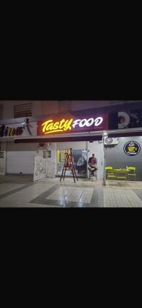 autre-panneau-lumineux-fast-food-4m-85-cm-constantine-algerie
