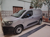 voitures-fiat-professional-doblo-2024-bechar-algerie