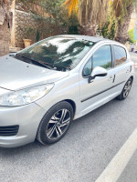 voitures-peugeot-207-2011-bir-el-djir-oran-algerie