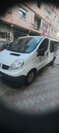utilities-renault-trafic-2014-2-parking-spots-baraki-alger-algeria