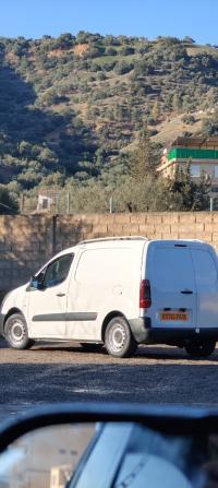 utilitaire-citroen-berlingo-2016-tole-niveau-2-akbou-bejaia-algerie