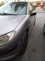 voitures-peugeot-206-2004-bordj-bou-arreridj-algerie