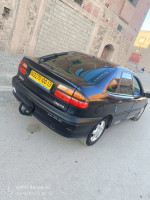 voitures-renault-laguna-1-2000-maghnia-tlemcen-algerie