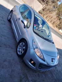 voitures-peugeot-207-2008-tella-setif-algerie