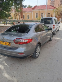 voitures-renault-fluence-2011-aouf-mascara-algerie