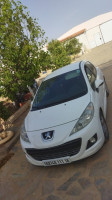 voitures-peugeot-207-2011-algerie