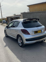 voitures-peugeot-207-2010-allure-el-bouni-annaba-algerie