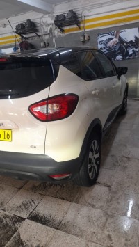سيارات-renault-captur-2016-عين-النعجة-الجزائر