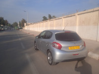 voitures-peugeot-208-2015-boudouaou-boumerdes-algerie