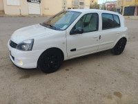 voitures-renault-clio-campus-2013-extreme-2-sidi-ali-mostaganem-algerie