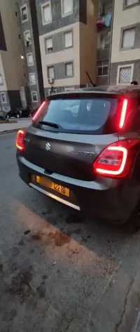 Suzuki SWIFT DUBAÏ BOIT AUTO 1ER MAIN 2022 GLX LA TT MAJMOLA