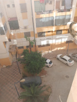 شقة-بيع-3-غرف-بجاية-الجزائر