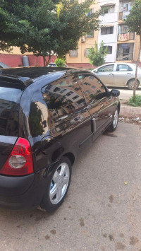 voitures-renault-clio-1-2002-ouled-yaich-blida-algerie