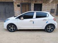 voitures-peugeot-208-2013-cheria-tebessa-algerie