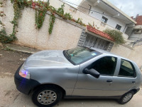 voitures-fiat-palio-2005-fire-blida-algerie