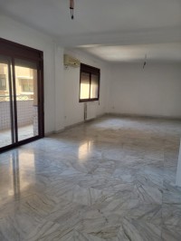 شقة-كراء-5-غرف-الجزائر-حيدرة