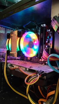 Pc Gamer اقتصادي يمشي كلش