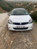 voitures-renault-clio-campus-2014-akbou-bejaia-algerie