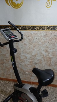machines-bancs-velo-d-appartement-arris-batna-algerie