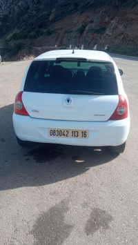 voitures-renault-clio-campus-2013-bye-mahelma-alger-algerie