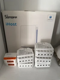 Sonoff iHost 4G  et 2 zbminiL2 Zigbee et 5 dual r3 wifi