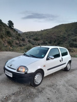 voitures-renault-clio-2-2000-jijel-algerie