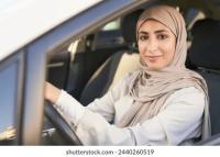 Chauffeur Femme - سائقة