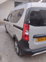 voitures-renault-kongoo-2024-beni-tamou-blida-algerie