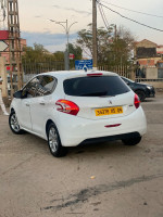 voitures-peugeot-208-2015-silver-line-blida-algerie