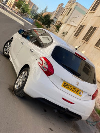 voitures-peugeot-208-2015-silver-line-blida-algerie