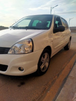 voitures-renault-clio-campus-2012-bye-khelil-bordj-bou-arreridj-algerie