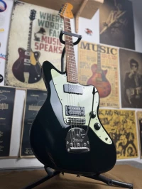 Fender - Blacktop Jazzmaster HS Black