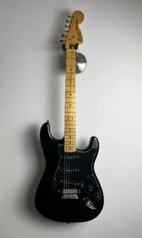 Guitare électrique Fender / Squier / Ibanez / Harley benton