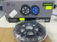 FUSION Haut Parleur Marine LED 6.5