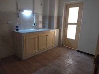 appartement-location-f3-alger-dar-el-beida-algerie