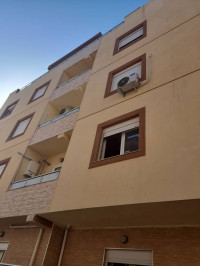 appartement-vente-f4-alger-cheraga-algerie