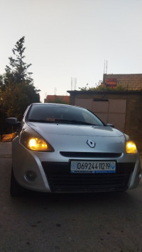 voitures-renault-clio-3-2012-night-and-day-setif-algerie