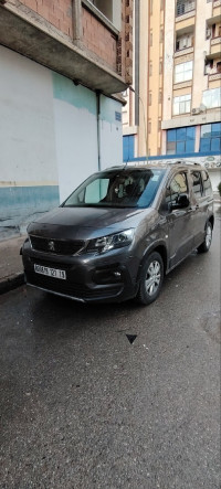 voitures-peugeot-rifter-2021-el-eulma-setif-algerie