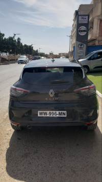 voitures-renault-clio-2024-evolution-phase-2-mezghrane-mostaganem-algerie