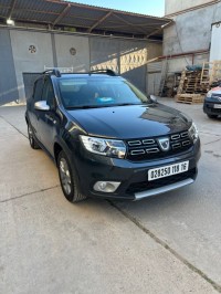 سيارات-dacia-sandero-2018-stepway-الجزائر-وسط